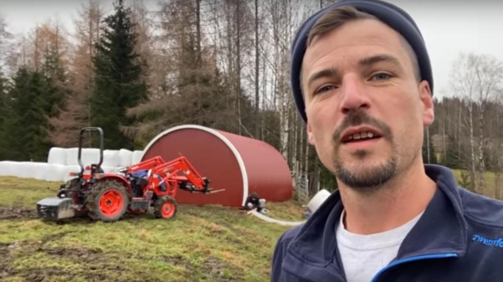 A NEW COW SHELTER AND PLANNING FOR WINTER GRAZING